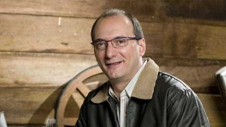 Público pede Britto Jr. de volta ao comando de “A Fazenda”