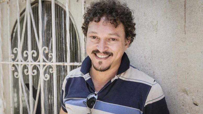 Fabio Lago trata mal fãs em balada na Bahia