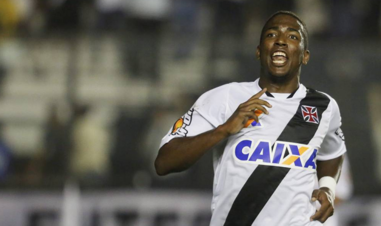 Vizinhos de jogador do Vasco estão furiosos com farra na madrugada