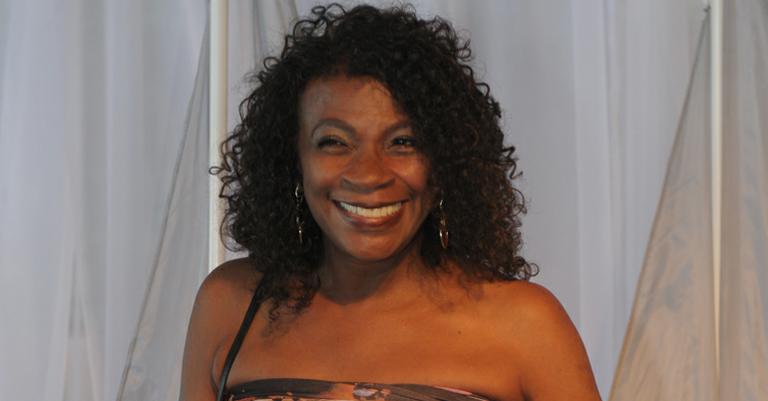 Zezé Motta é confirmada em novela de Walcyr Carrasco