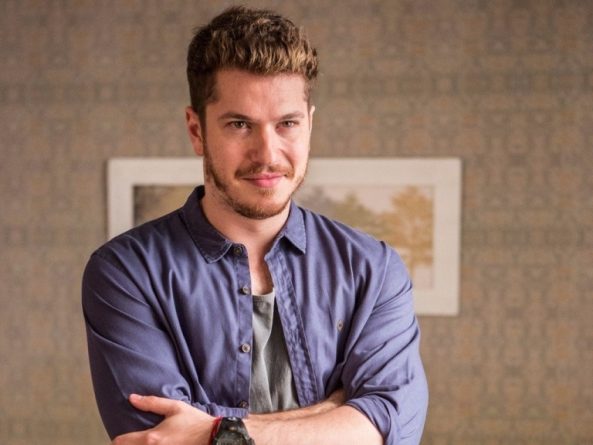 Caio Paduan deixa repórteres revoltados em festa de nova novela