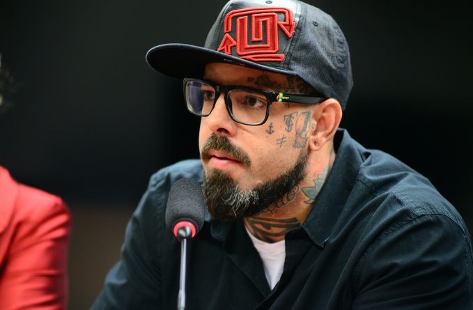 Tico Santa Cruz é ameaçado de morte