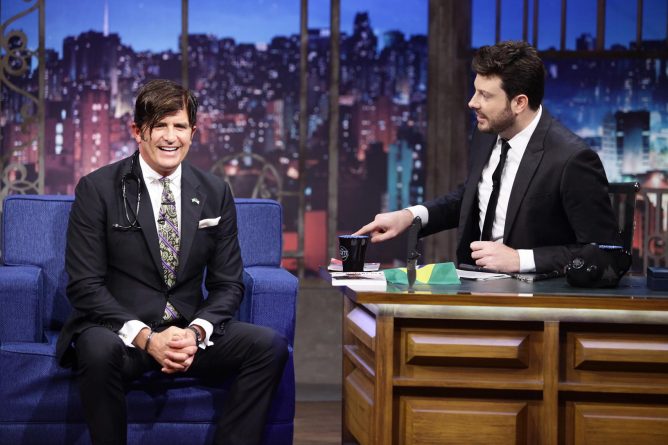 “Quero ser o Kennedy do Brasil”, diz Dr. Rey no “The Noite”