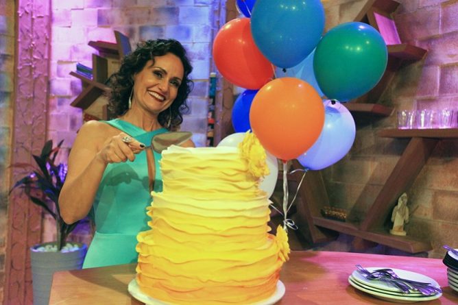 Faa Morena ganha festa surpresa de aniversário no ‘Ritmo Brasil’ deste sábado (18)