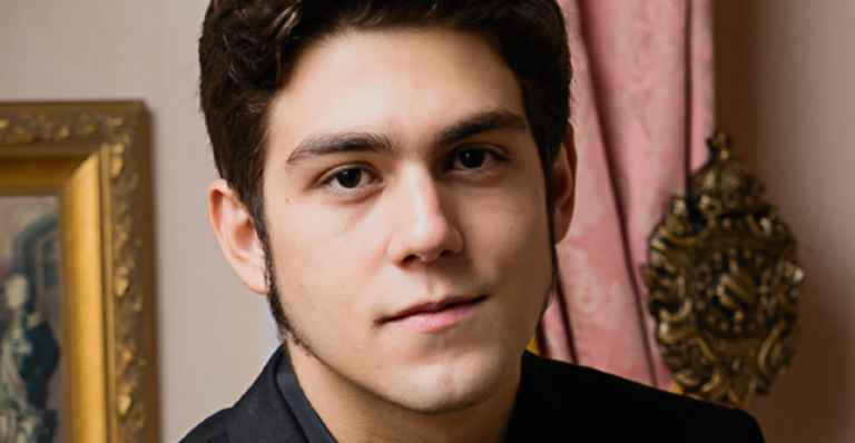 Daniel Rangel renova com a Globo para “Malhação”