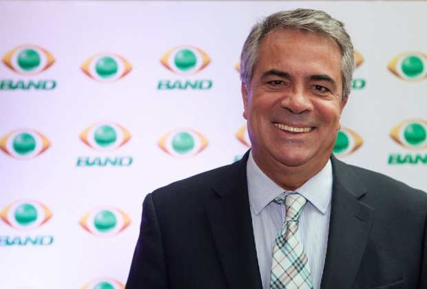 Marcelo Meira é barrado na entrada da Band, em São Paulo