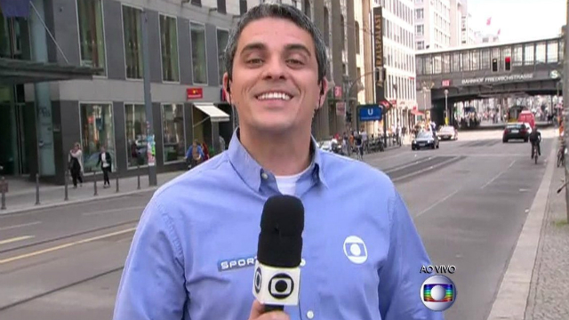 Ofendido, repórter da Rede Globo dá lição de moral em seguidor