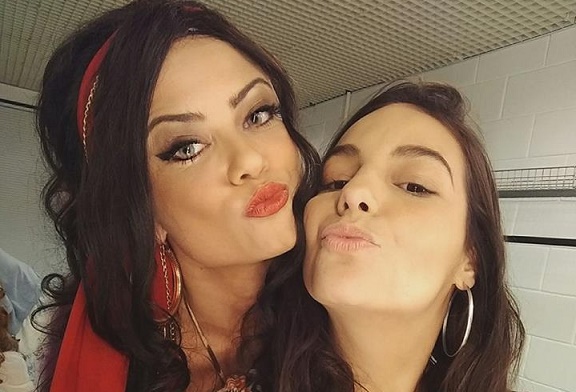 Giulliana Succine é stand-in de Ellen Rocche na nova “Escolinha do Professor Raimundo”