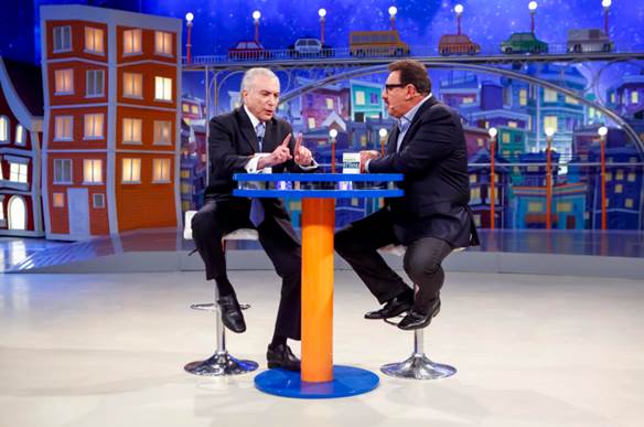 Michel Temer participa do quadro “Dois Dedos de Prosa” no “Programa do Ratinho”