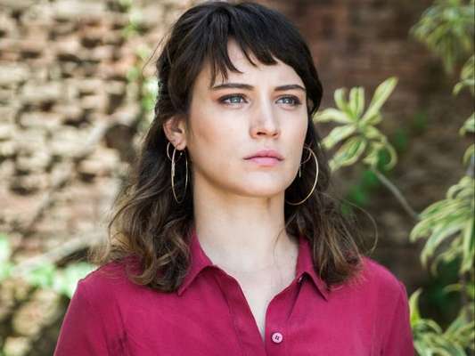 Bianca Bin fala sobre sua menstruação em ritual: “Não tenho vergonha”