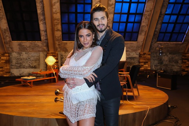 Saiba quem foi o cantor mais tocado nas rádios em 2017