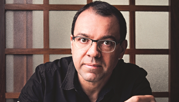 Mário Teixeira é fixado como autor titular na faixa das 19h