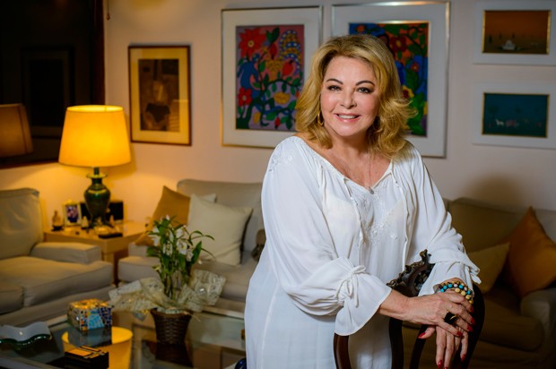 Vera Gimenez é convidada para atuar na Globo