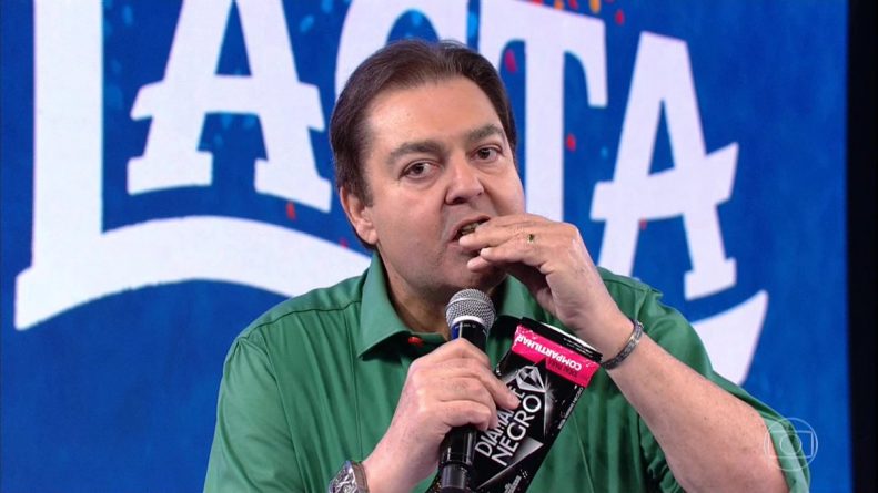 Saiba quanto a Lacta pagou para Faustão comer chocolate, ao vivo, no “Domingão do Faustão”