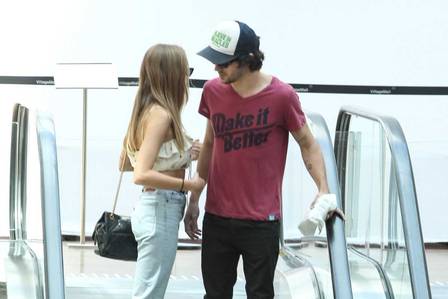 Fiuk e Isabella Scherer são vistos em clima de romance