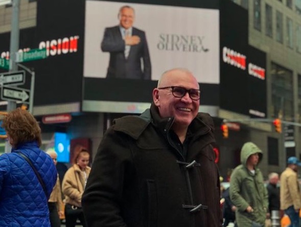 RedeTV! promove ação internacional de marketing em parceria com Sidney Oliveira