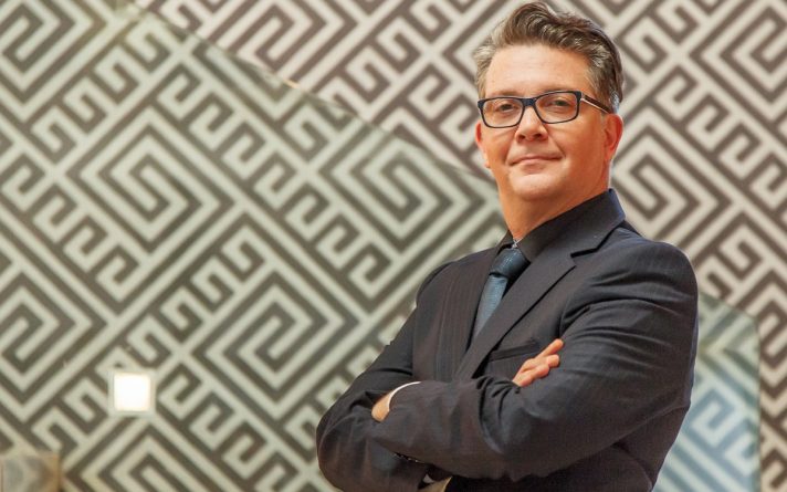 Kiko Mascarenhas volta às novelas após “Cama de Gato”