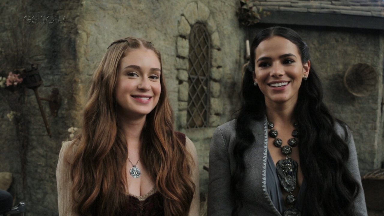 Marina Ruy Barbosa e Bruna Marquezine sairão no tapa em “Deus Salve o Rei”