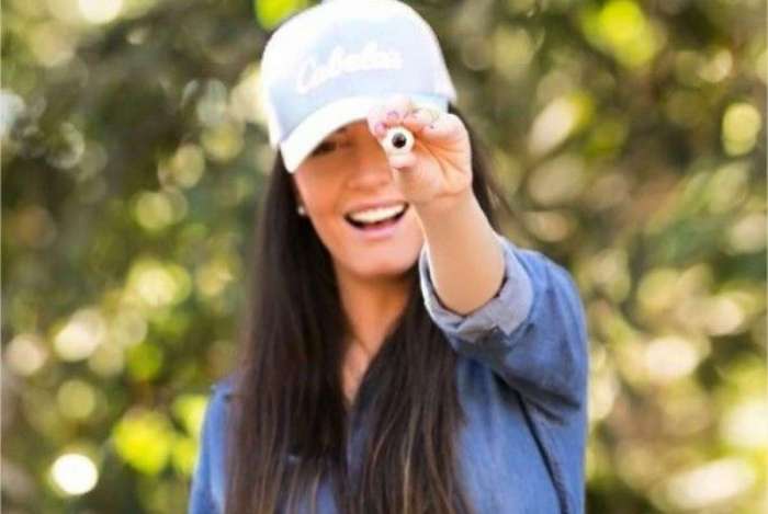 Jornalista com deficiência visual é atacada por fãs de Kéfera