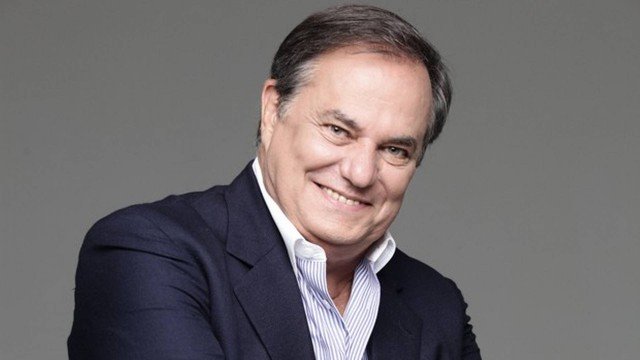 Ronnie Von culpa assessoria de Roberto Carlos pela rivalidade entre eles