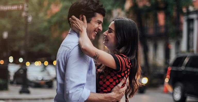 Thaila Ayala e Mateus Solano falam sobre rejeição: “Quem lida?”