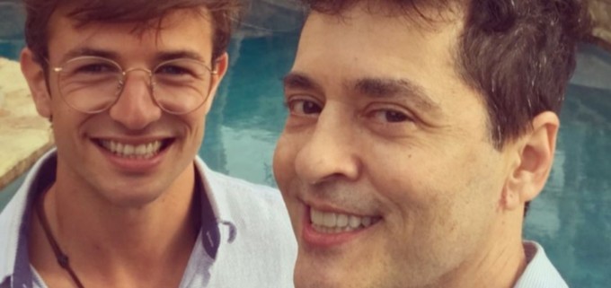 Tiago Santiago assume namoro com modelo