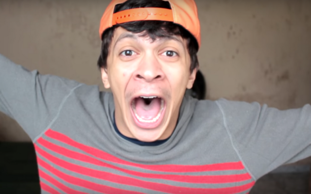 Júlio Cocielo revela o motivo de paquera com Tata por Whatsapp: “Na vida real ela fugia de mim”