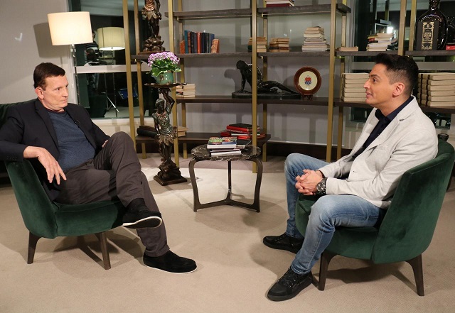 Conexão Repórter: Roberto Cabrini registra rotina de Leo Dias