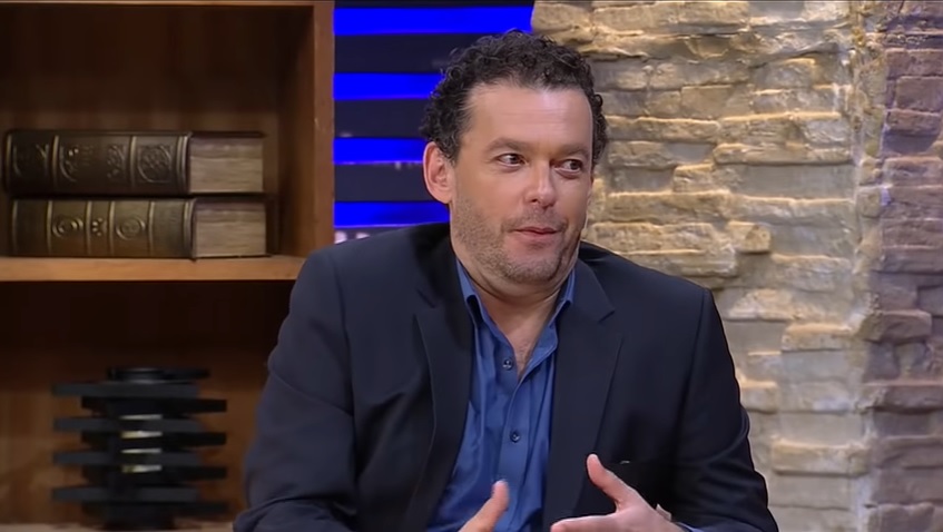 “Estou achando interessante esse outro lado do muro”, diz Fernando Rocha, três meses fora da Globo