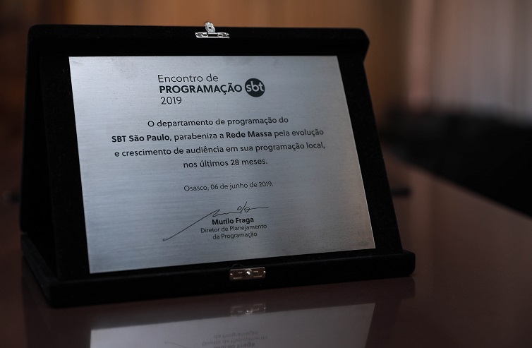 Rede Massa é homenageada pelo SBT Nacional