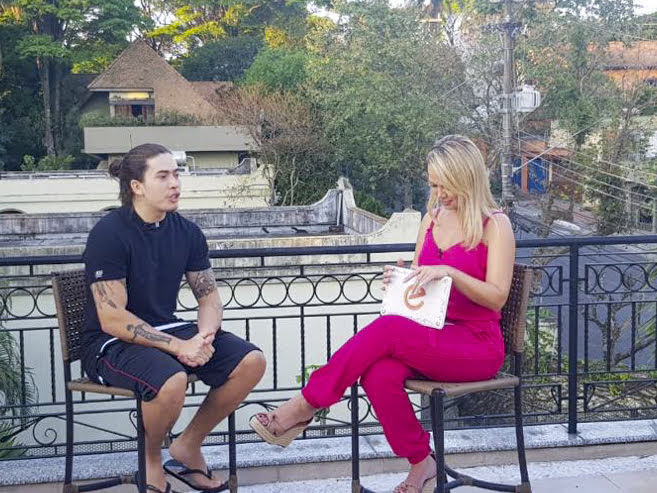 Eliana mostra a casa e a história de Whindersson Nunes neste domingo (03/11)