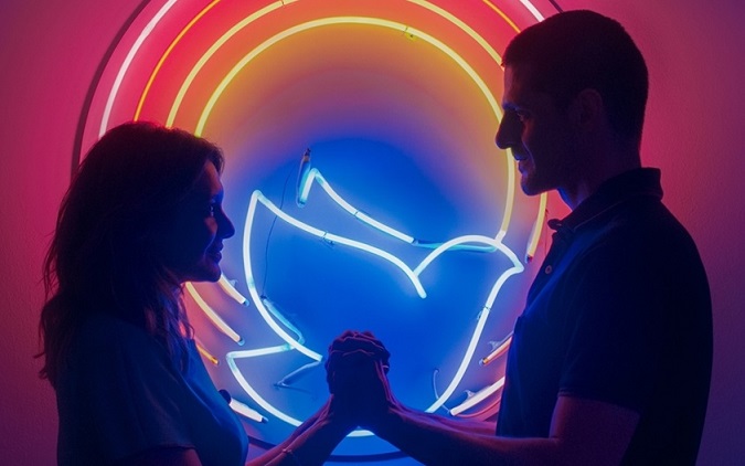 “Divino Amor”, protagonizado por Dira Paes, estreia no Canal Brasil