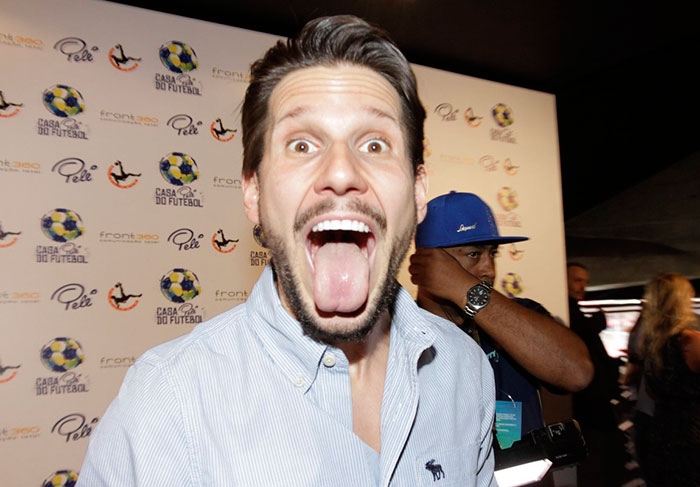 Após 10 anos, Rafael Pessina deixa a RedeTV! e assina contrato com a Band