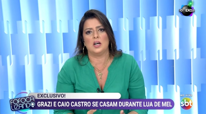 Após uma semana, Fábia Oliveira deixa o “Fofocalizando”