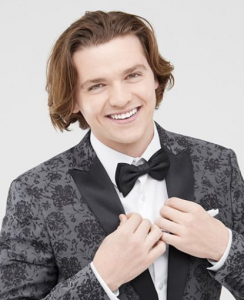 A Barraca Do Beijo 2: você reparou no cabelo do Lee nesta cena?