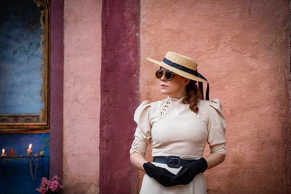 Bárbara Paz dá vida à ambiciosa Úrsula, em “Além da Ilusão”