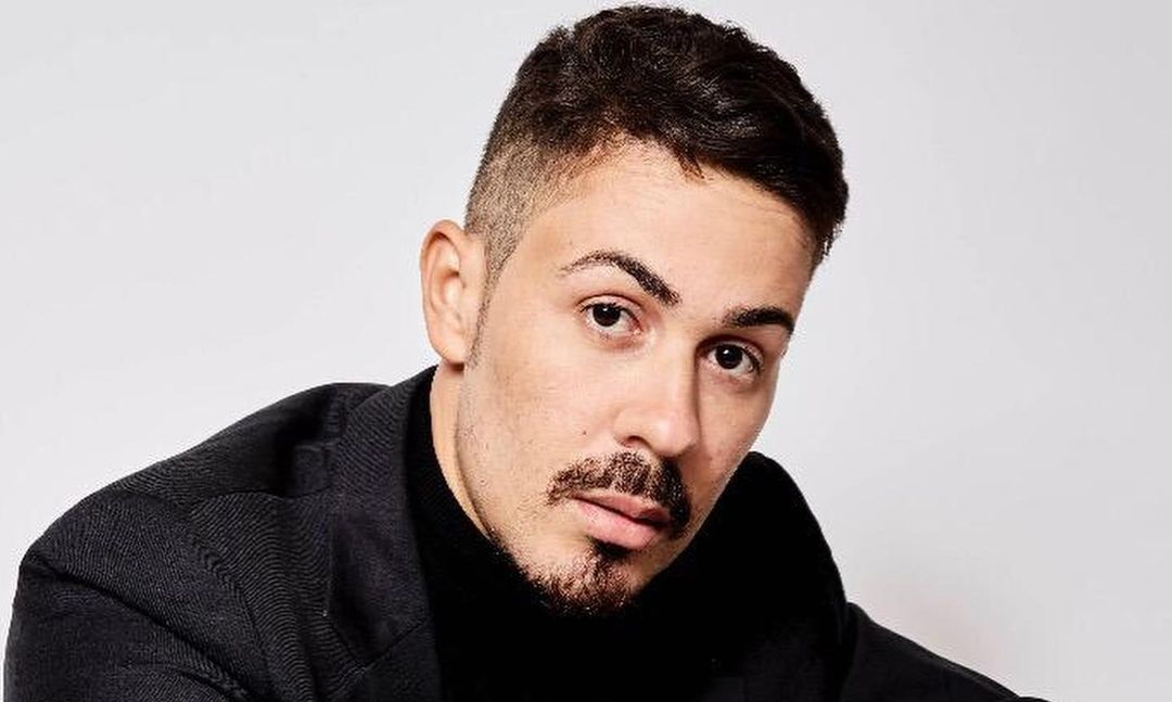Carlinhos Maia presenteia funcionários com iPhones e carro zero km