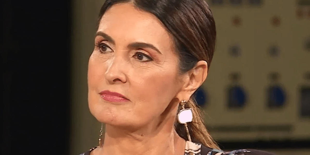Fátima Bernardes é parada na Lei Seca e exposta pelos agentes