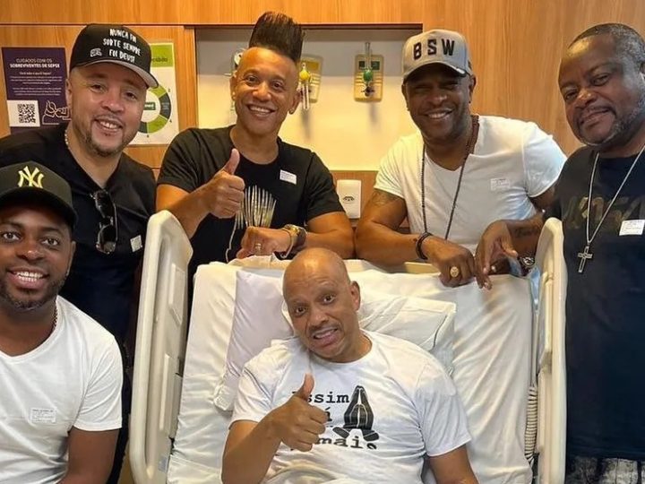 Vocalista do “Molejo” piora e é internado em estado grave