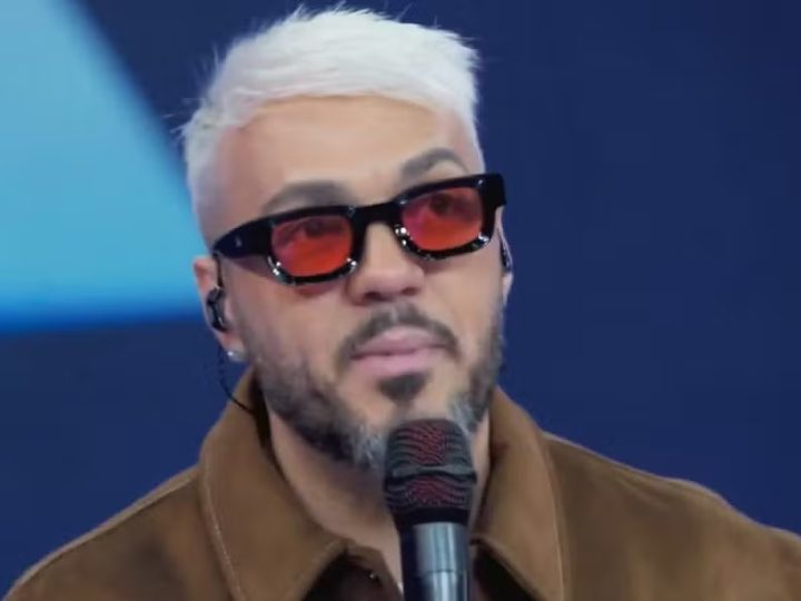 Belo anuncia nova música como carta aberta sobre separação