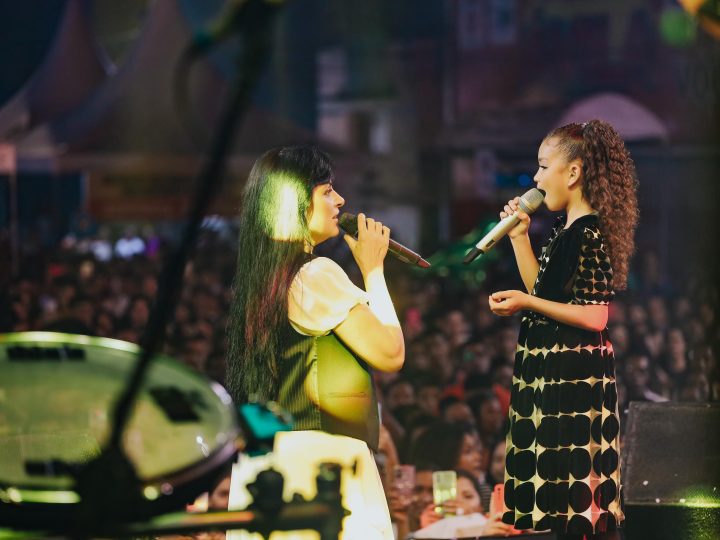 Maria Pita emociona público ao lado de Fernanda Brum: “Indescritível”