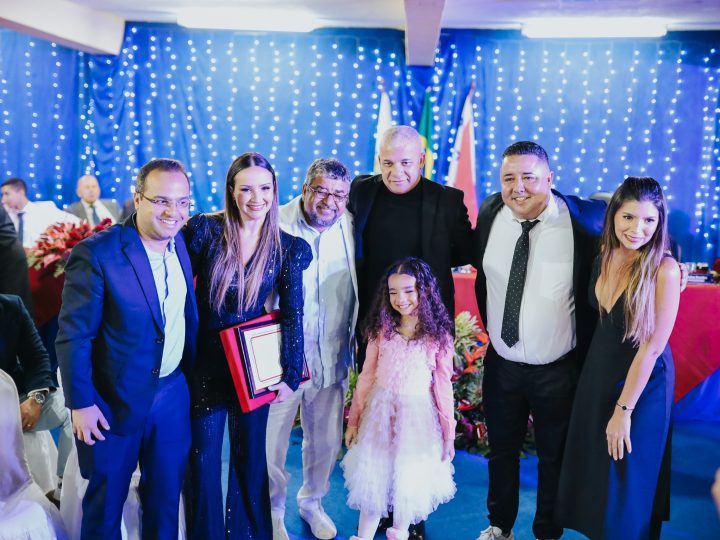 Maria Pita recebe moção honrosa de autoridades de Maricá