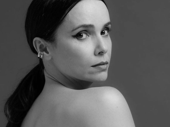 Débora Falabella foi perseguida por stalker há mais de 10 anos. Entenda o que a Lei diz sobre o crime