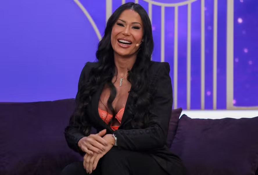 Gracyanne Barbosa afirma que atriz conhecida da TV Globo tentou paquerá-la