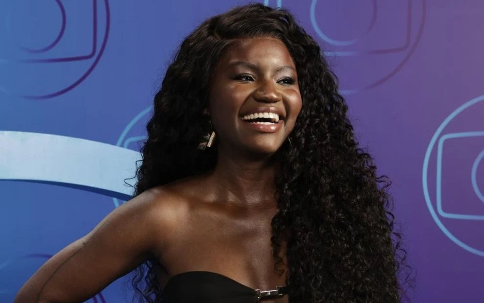 TV Globo renova contrato com Kenya Sade