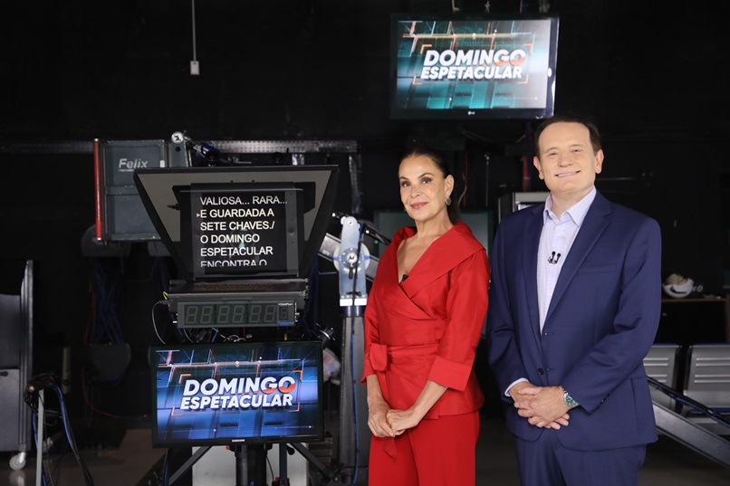 Roberto Cabrini estreia como apresentador do “Domingo Espetacular”