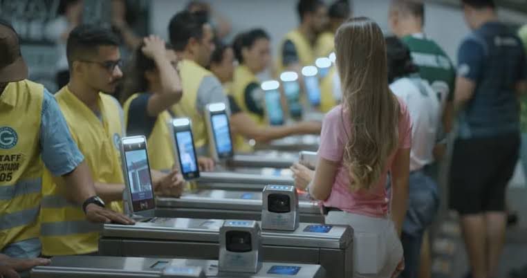 Nova tecnologia promete devolver a segurança aos estádios goianos