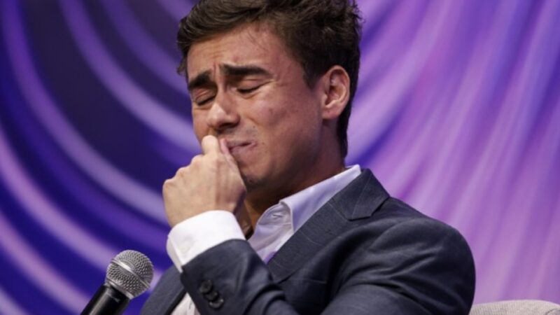 Jornalismo da TV Globo flagra Nikolas Ferreira em atitude suspeita