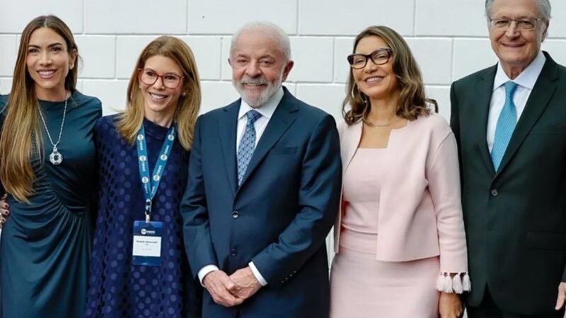 “Ataque de Zezé Di Camargo a filhas de Silvio Santos foi cretinice”, dispara Lula