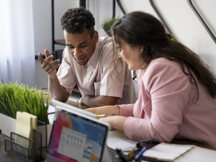 Por que empresas de diferentes portes estão apostando em agências de link building?